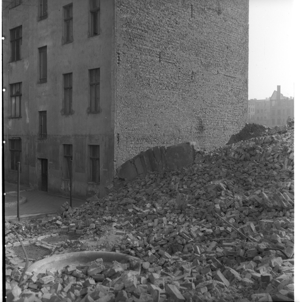 Negativ: Gelände, Passauer Straße 35, 1952 (Museen Tempelhof-Schöneberg/Herwarth Staudt CC BY-NC-SA)