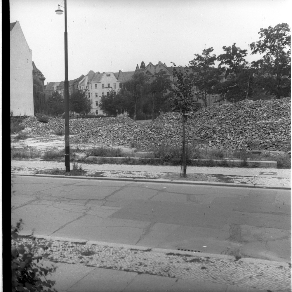 Negativ: Gelände, Sarrazinstraße 2, 1952 (Museen Tempelhof-Schöneberg/Herwarth Staudt CC BY-NC-SA)