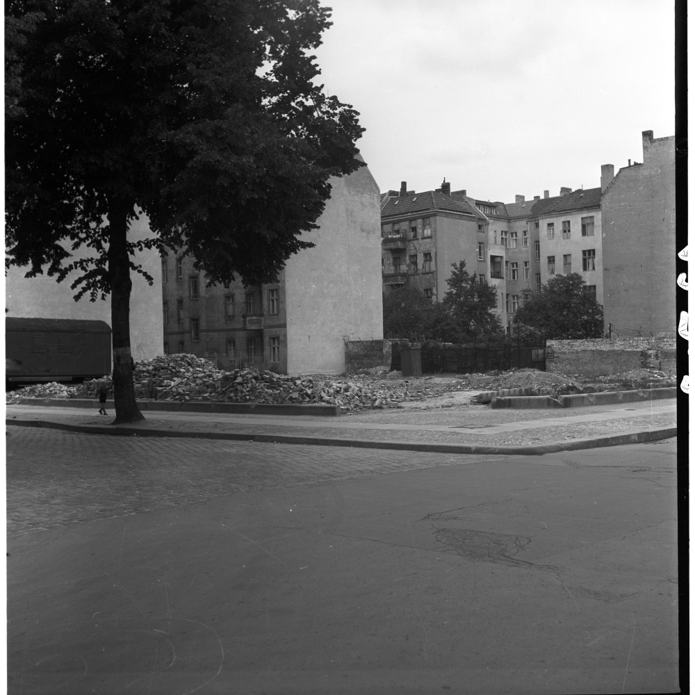 Negativ: Gelände, Taunusstraße 26, 1953 (Museen Tempelhof-Schöneberg/Herwarth Staudt CC BY-NC-SA)