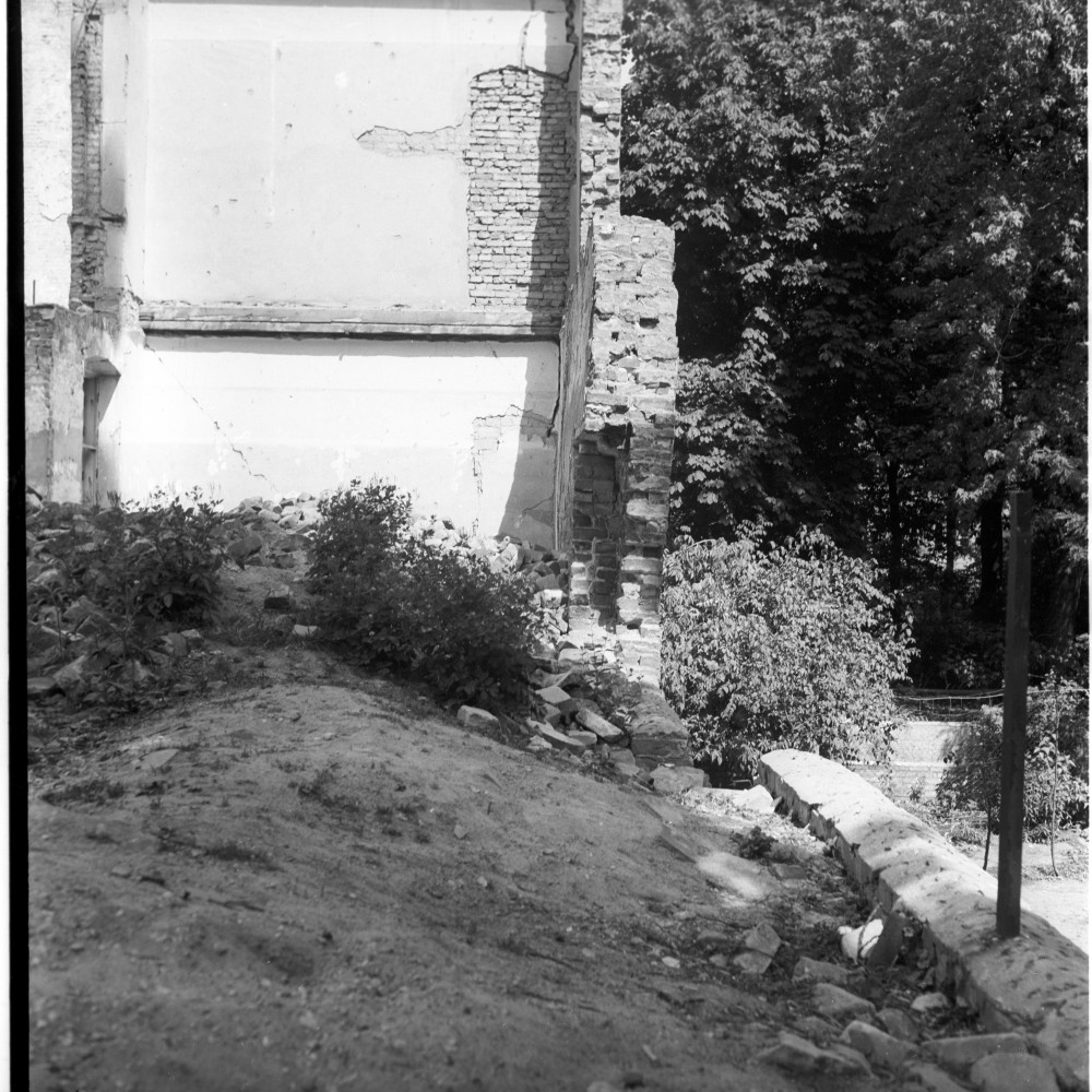Negativ: Hinterhof, Wiesbadener Straße 86, 1953 (Museen Tempelhof-Schöneberg/Herwarth Staudt CC BY-NC-SA)