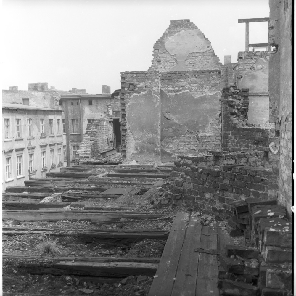 Negativ: Ruine, Alvenslebenstraße 17, 1953 (Museen Tempelhof-Schöneberg/Herwarth Staudt CC BY-NC-SA)