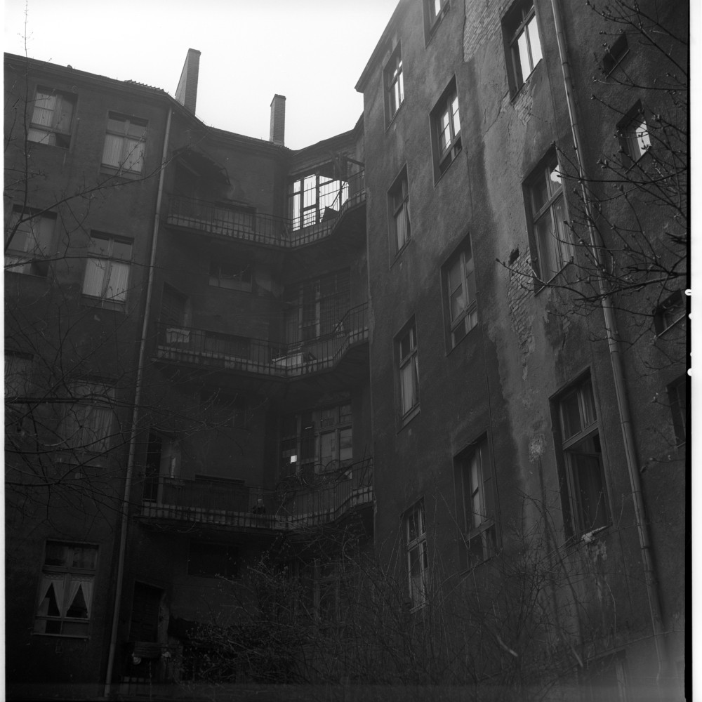Negativ: Ruine, Bamberger Straße 31, 1956 (Museen Tempelhof-Schöneberg/Herwarth Staudt CC BY-NC-SA)