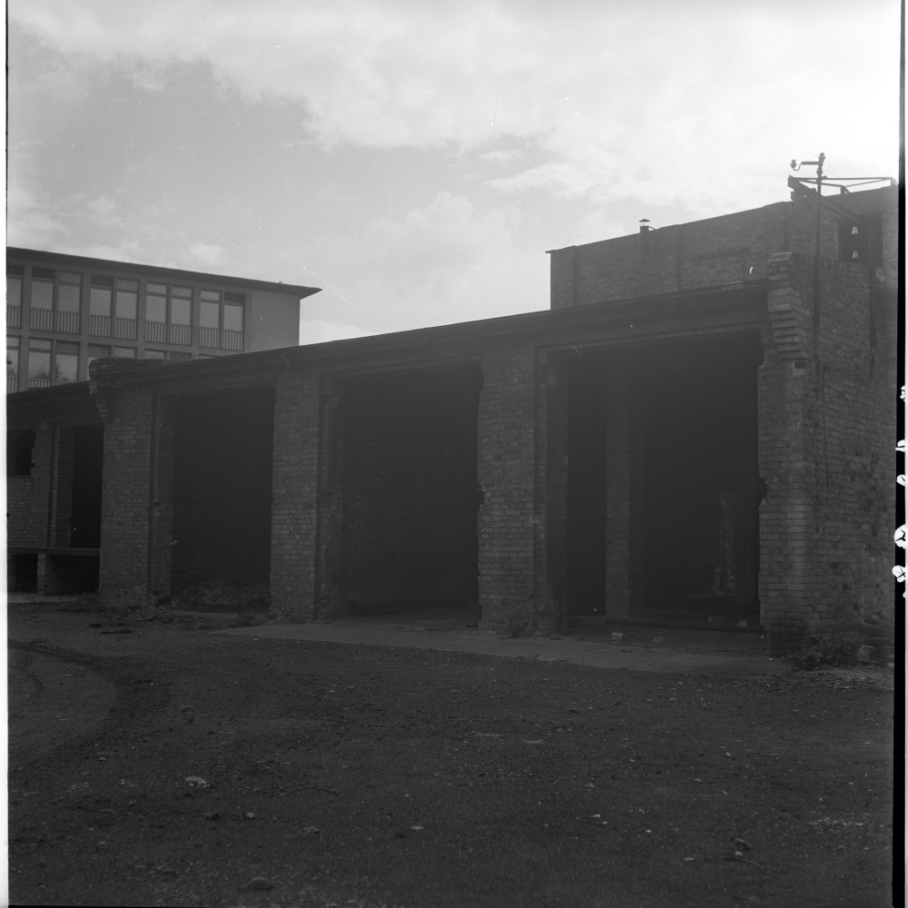 Negativ: Ruine, Baumeisterstraße 17, 1957 (Museen Tempelhof-Schöneberg/Herwarth Staudt CC BY-NC-SA)