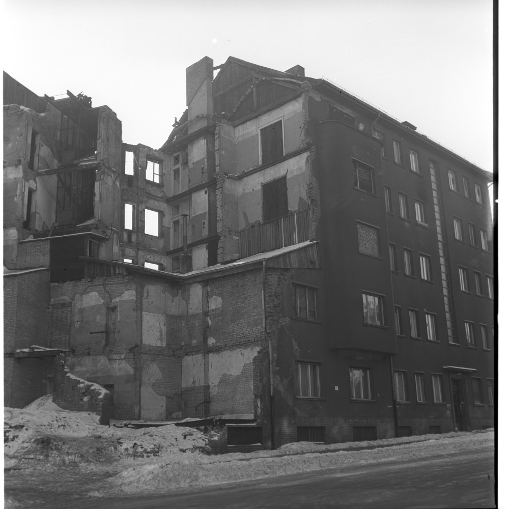 Negativ: Ruine, Baumeisterstraße 3, 1955 (Museen Tempelhof-Schöneberg/Herwarth Staudt CC BY-NC-SA)