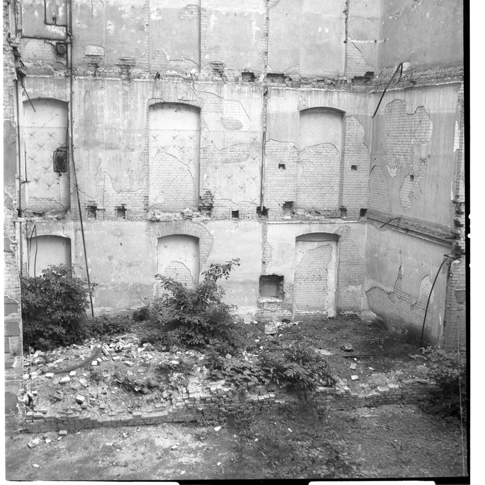 Negativ: Ruine, Berlin (Museen Tempelhof-Schöneberg/Herwarth Staudt CC BY-NC-SA)