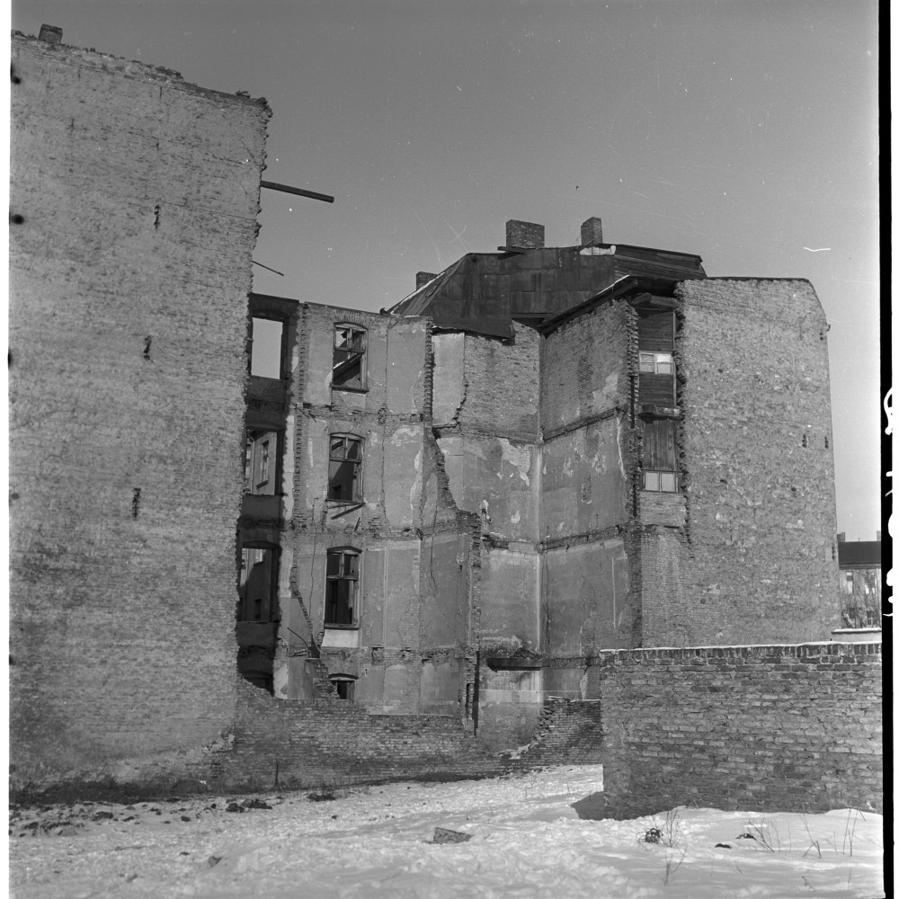 Negativ: Ruine, Bundesallee 123, 1955 (Museen Tempelhof-Schöneberg/Herwarth Staudt CC BY-NC-SA)
