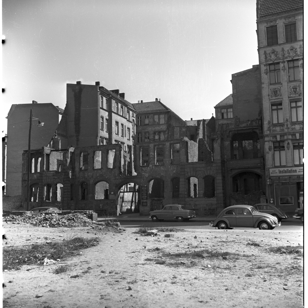 Negativ: Ruine, Eisenacher Straße 103, 1956 (Museen Tempelhof-Schöneberg/Herwarth Staudt CC BY-NC-SA)