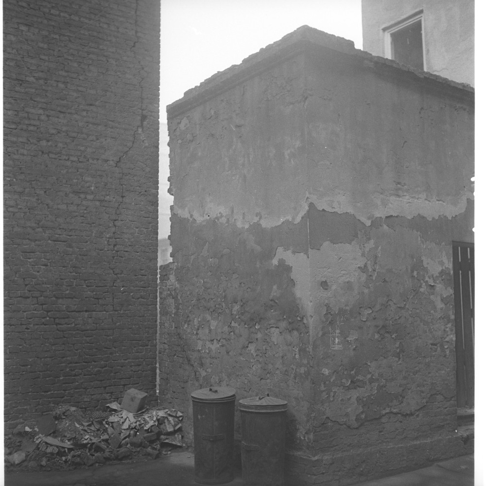 Negativ: Ruine, Eisenacher Straße 48, 1957 (Museen Tempelhof-Schöneberg/Herwarth Staudt CC BY-NC-SA)