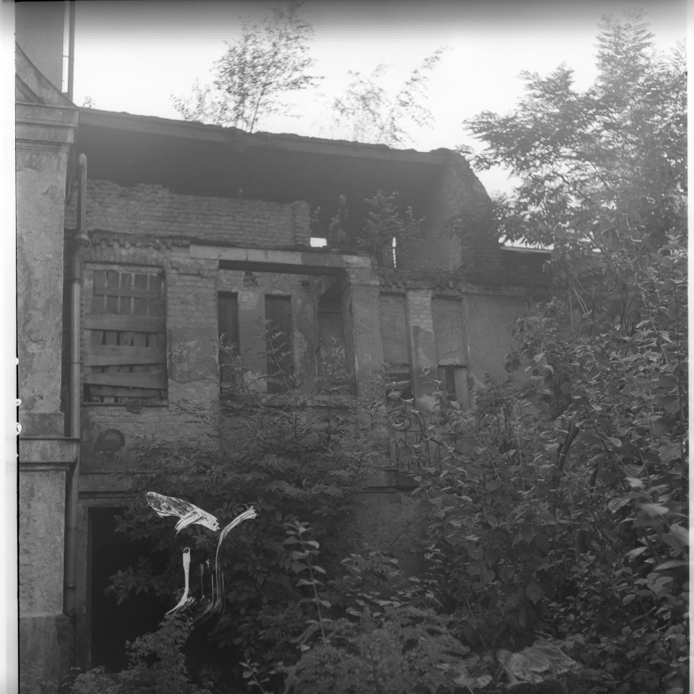 Negativ: Ruine, Goßlerstraße 13-15, 1957 (Museen Tempelhof-Schöneberg/Herwarth Staudt CC BY-NC-SA)