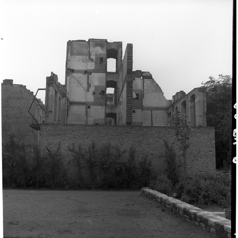 Negativ: Ruine, Görresstraße 18, 1953 (Museen Tempelhof-Schöneberg/Herwarth Staudt CC BY-NC-SA)