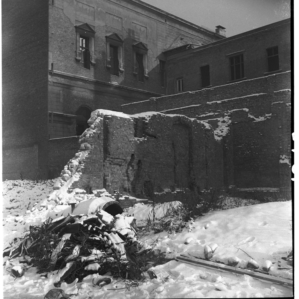 Negativ: Ruine, Gossowstraße 5, 1957 (Museen Tempelhof-Schöneberg/Herwarth Staudt CC BY-NC-SA)
