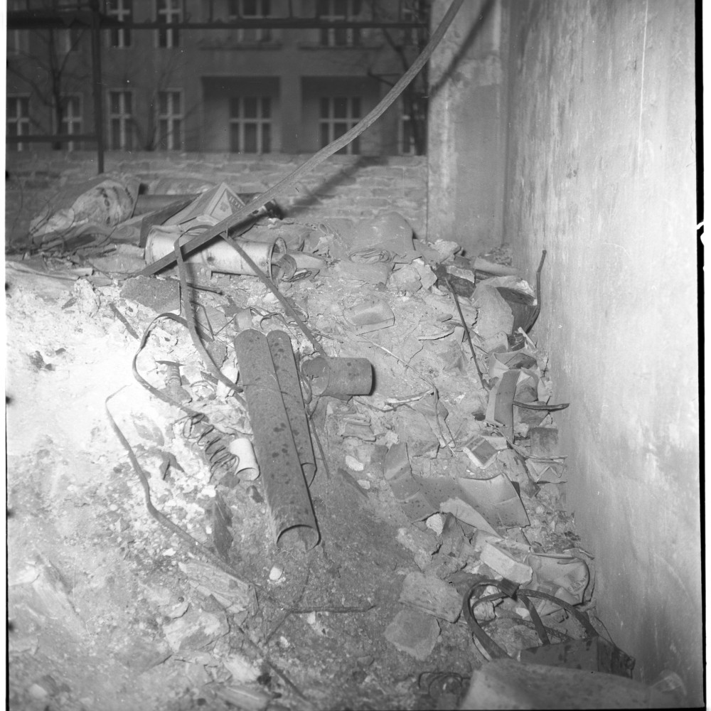 Negativ: Ruine, Innsbrucker Straße 55, 1954 (Museen Tempelhof-Schöneberg/Herwarth Staudt CC BY-NC-SA)