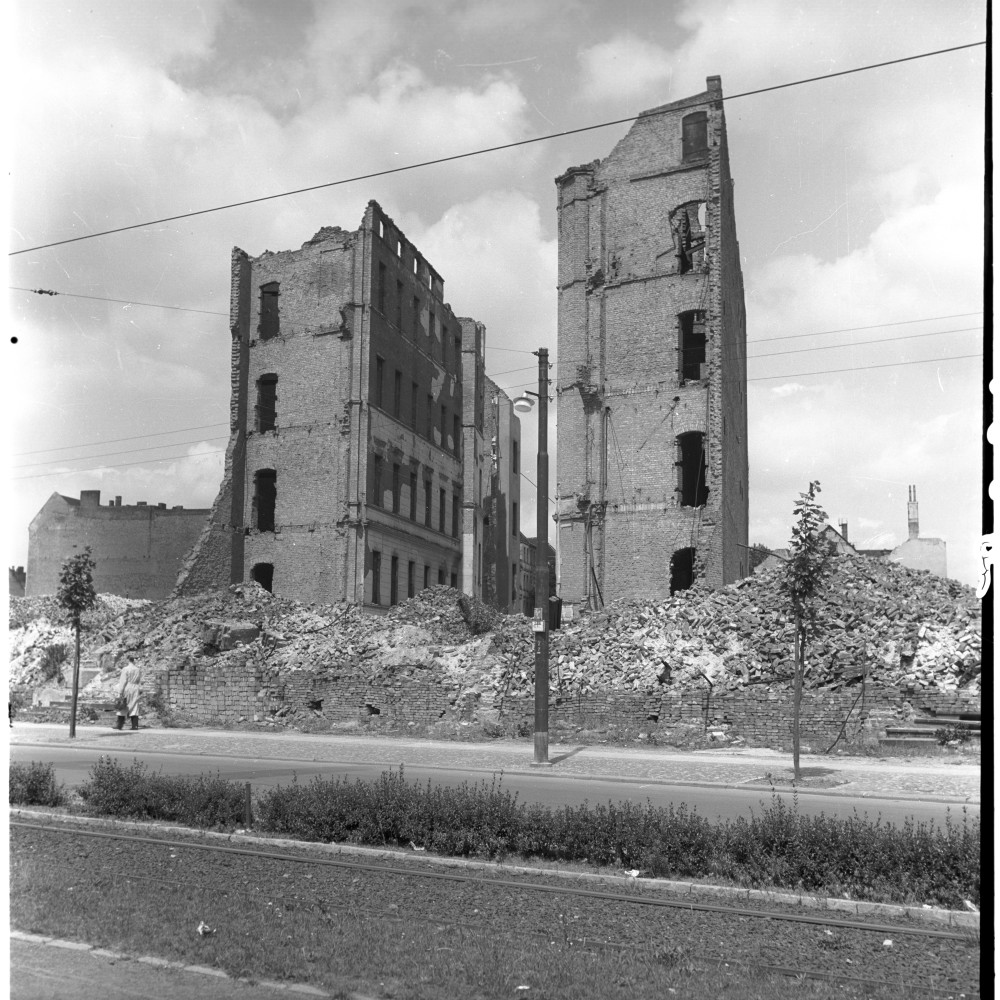 Negativ: Ruine, Kleiststaße 15, 1953 (Museen Tempelhof-Schöneberg/Herwarth Staudt CC BY-NC-SA)