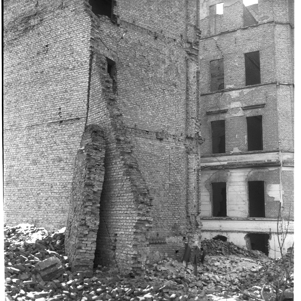 Negativ: Ruine, Kleiststraße 15, 1952 (Museen Tempelhof-Schöneberg/Herwarth Staudt CC BY-NC-SA)