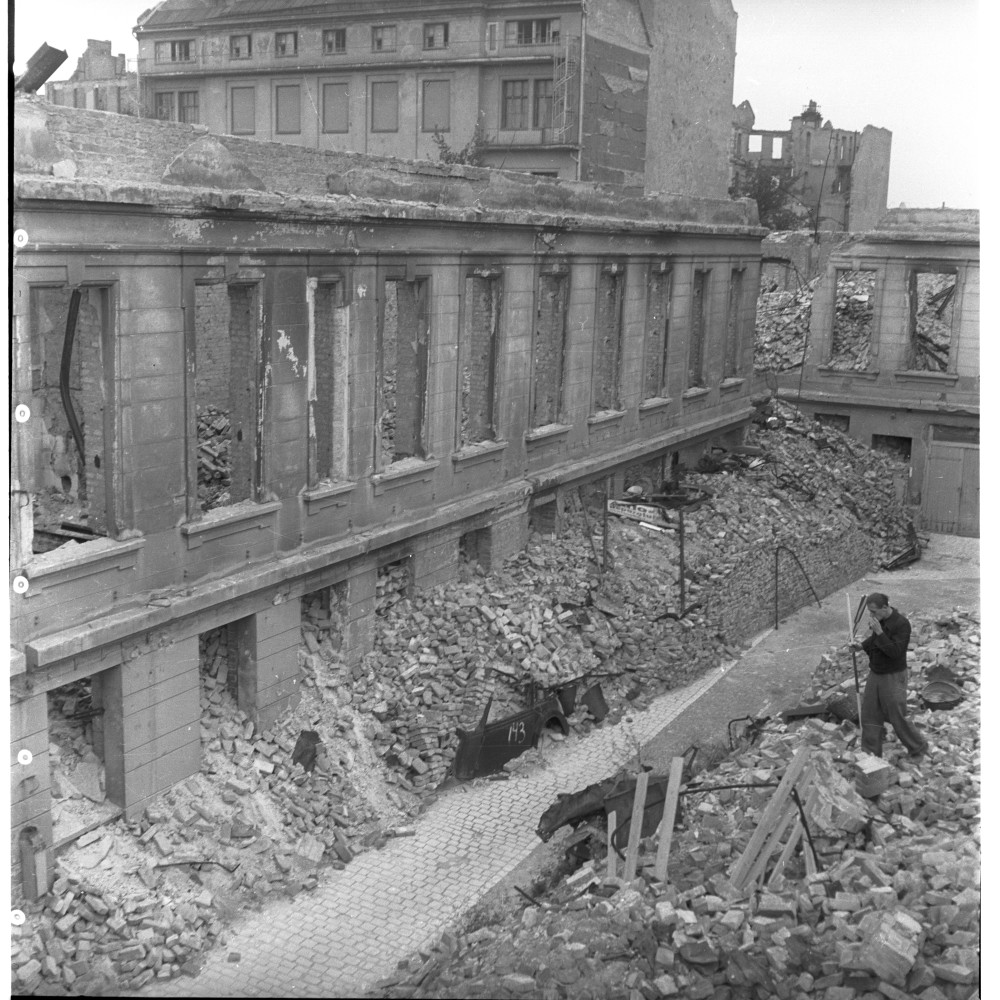 Negativ: Ruine, Kleiststraße 8, 1950 (Museen Tempelhof-Schöneberg/Herwarth Staudt CC BY-NC-SA)