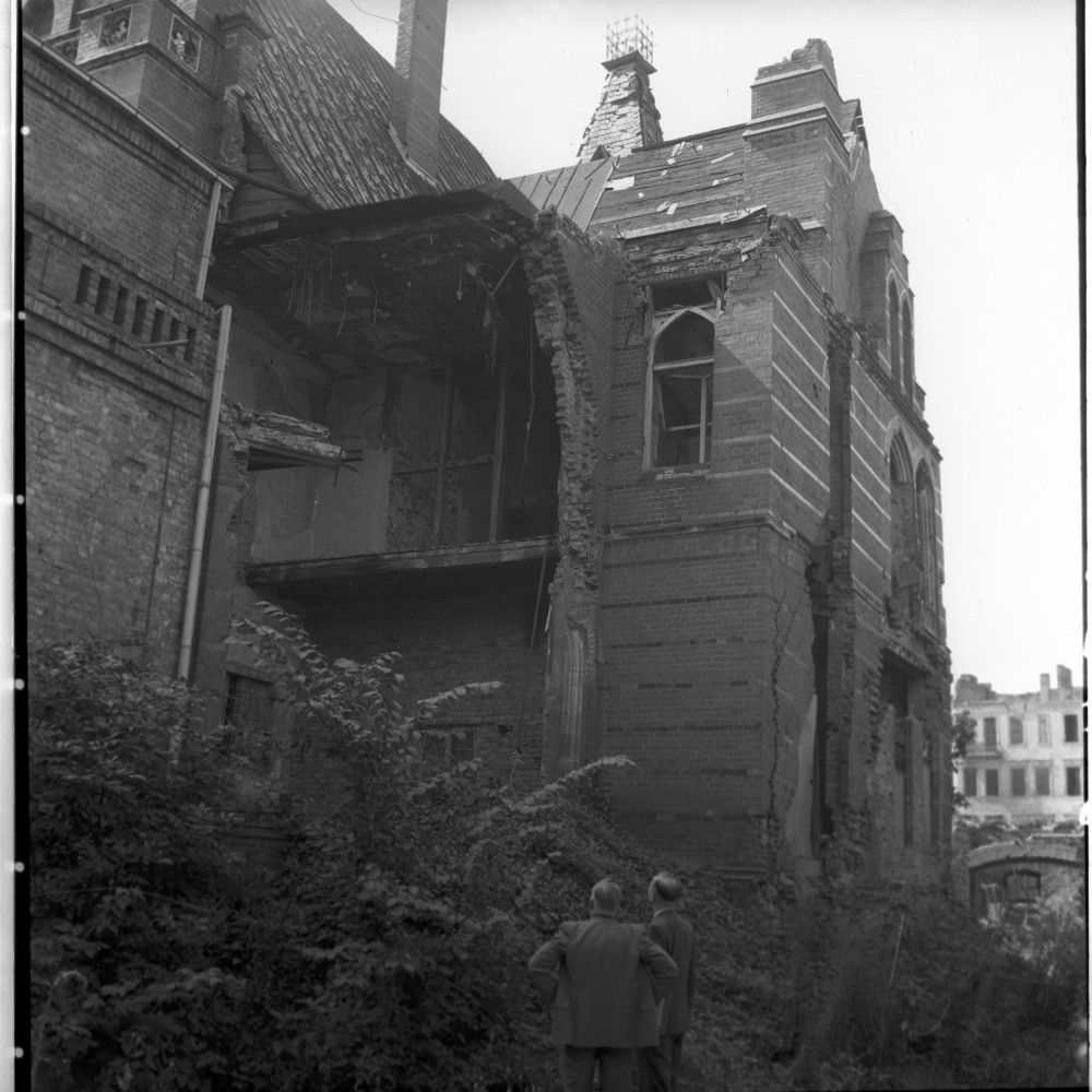 Negativ: Ruine, Maienstraße 1, 1952 (Museen Tempelhof-Schöneberg/Herwarth Staudt CC BY-NC-SA)