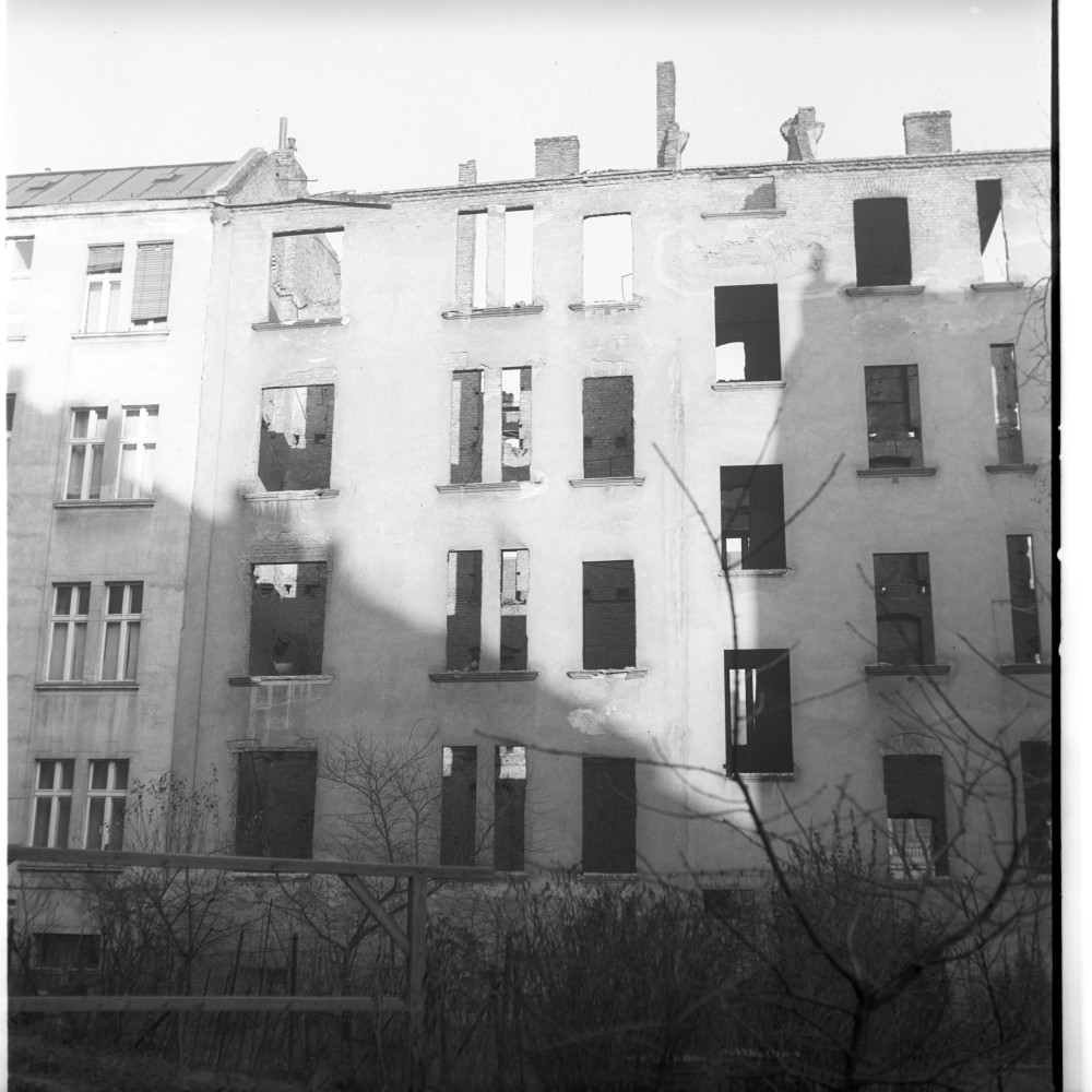 Negativ: Ruine, Peter-Vischer-Straße 4, 1953 (Museen Tempelhof-Schöneberg/Herwarth Staudt CC BY-NC-SA)