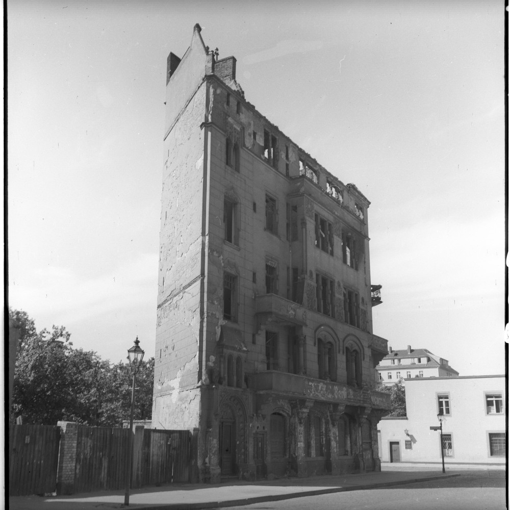 Negativ: Ruine, Prinz-Georg-Straße 1, 1952 (Museen Tempelhof-Schöneberg/Herwarth Staudt CC BY-NC-SA)