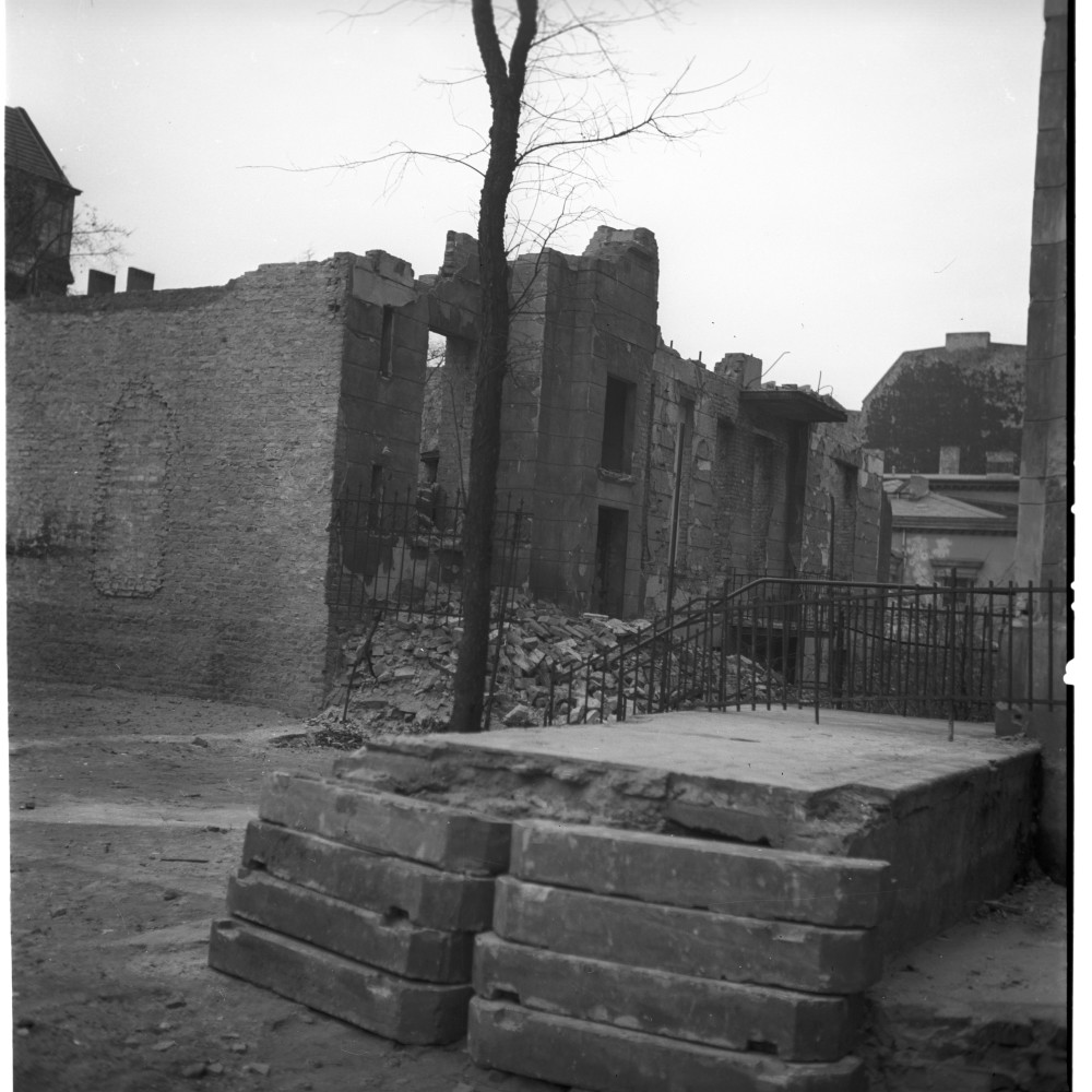 Negativ: Ruine, Ringstraße 16, 1953 (Museen Tempelhof-Schöneberg/Herwarth Staudt CC BY-NC-SA)