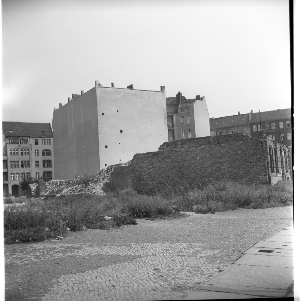 Negativ: Ruine, Schwäbische Straße 29, 1957 (Museen Tempelhof-Schöneberg/Herwarth Staudt CC BY-NC-SA)