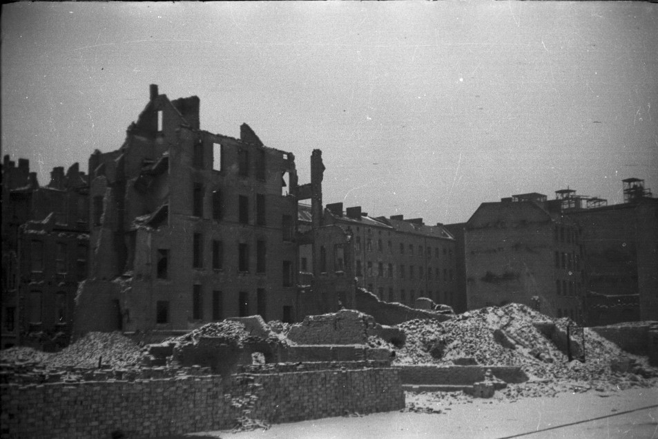 Negativ: Trümmer, Ansbacher Straße 20/21, 1950 (Museen Tempelhof-Schöneberg/Herwarth Staudt CC BY-NC-SA)