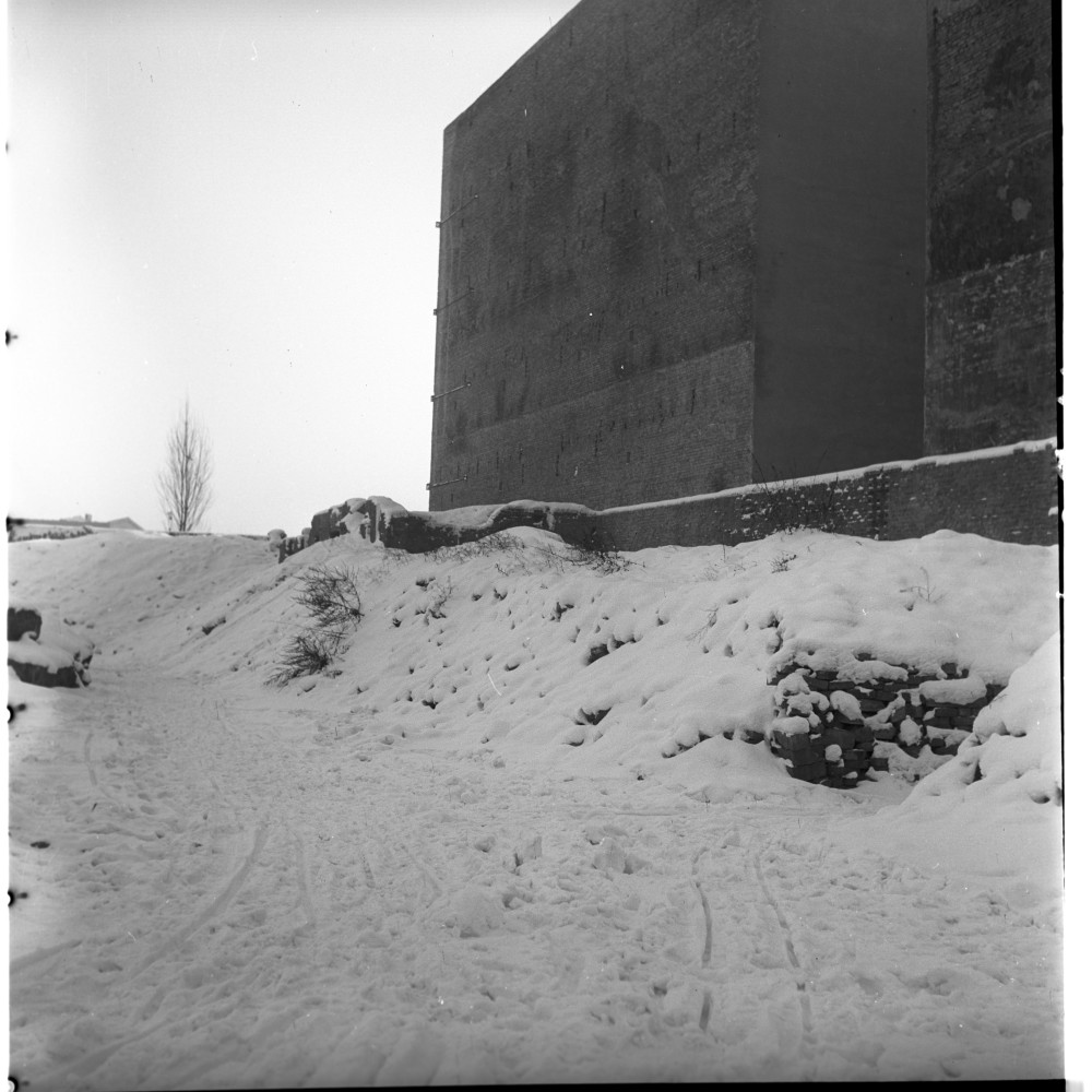 Negativ: Trümmer, Bülowstraße 56, 1954 (Museen Tempelhof-Schöneberg/Herwarth Staudt CC BY-NC-SA)