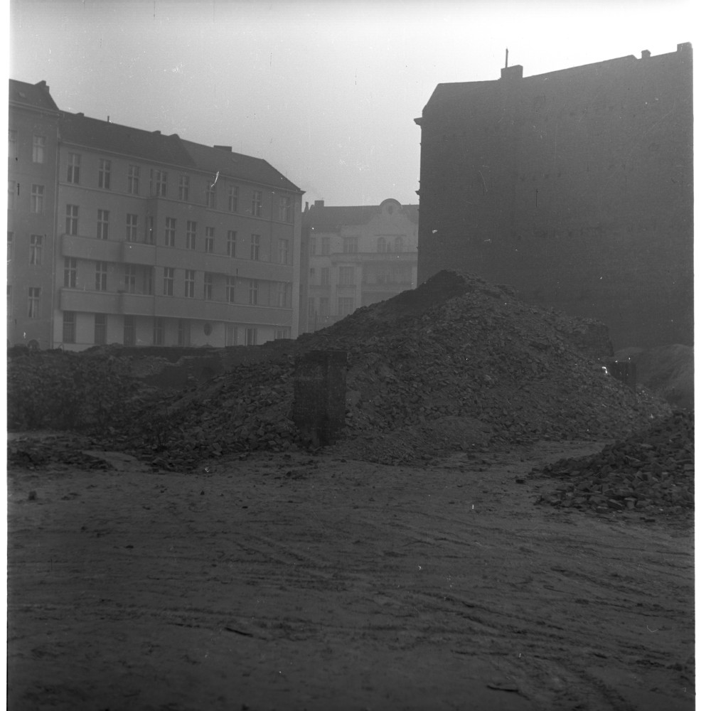 Negativ: Trümmer, Kalckreuthstraße 8, 1953 (Museen Tempelhof-Schöneberg/Herwarth Staudt CC BY-NC-SA)