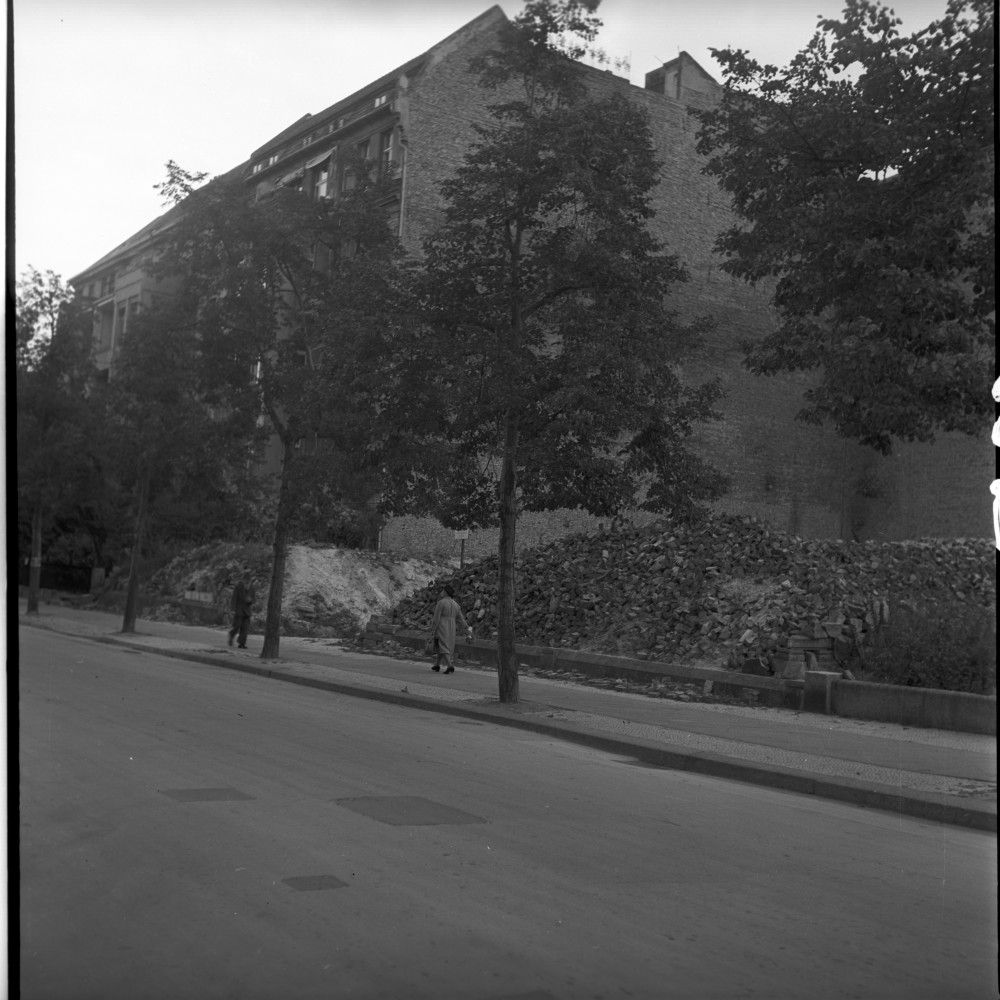 Negativ: Trümmer, Landshuter Straße 25, 1953 (Museen Tempelhof-Schöneberg/Herwarth Staudt CC BY-NC-SA)