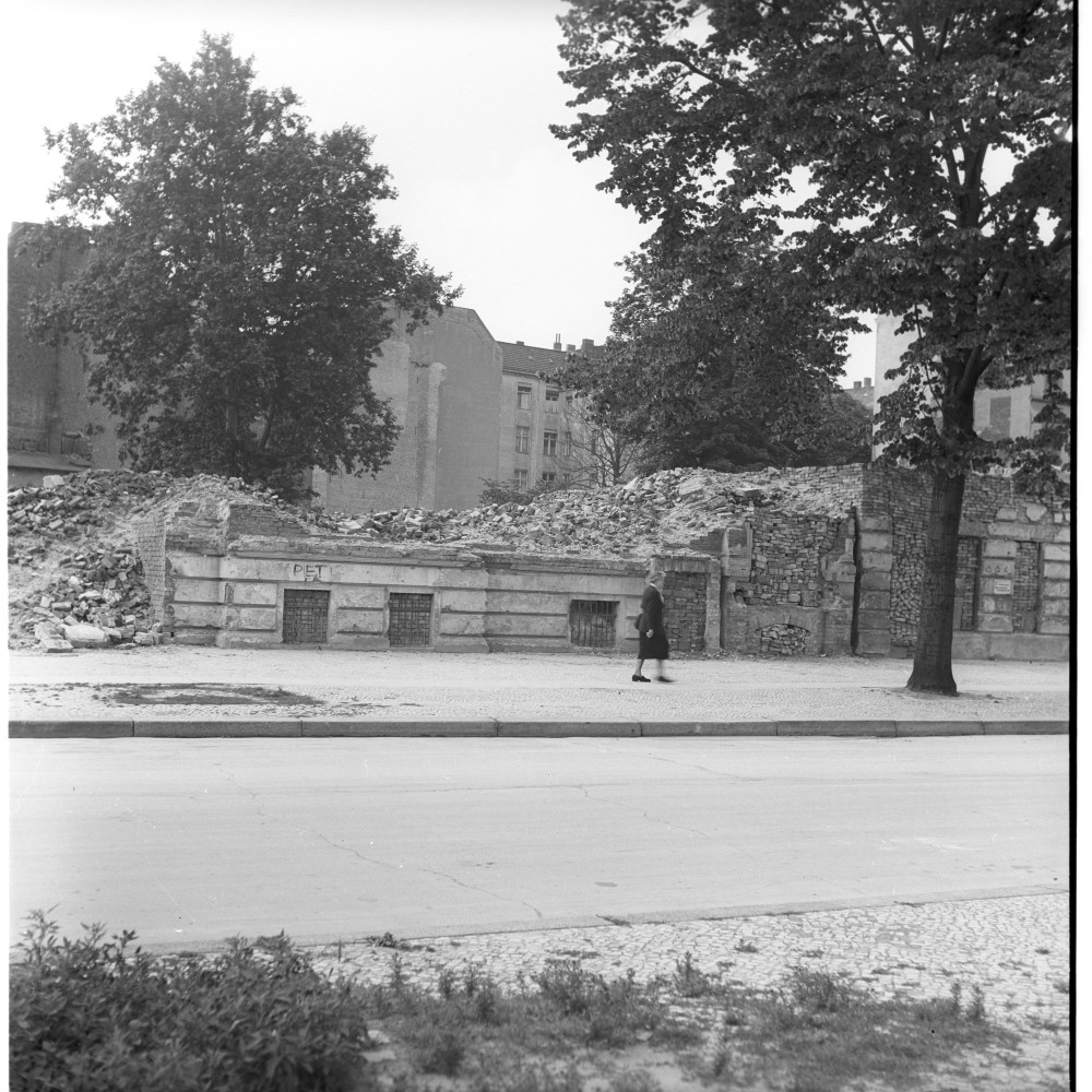 Negativ: Trümmer, Wormser Straße 13, 1953 (Museen Tempelhof-Schöneberg/Herwarth Staudt CC BY-NC-SA)