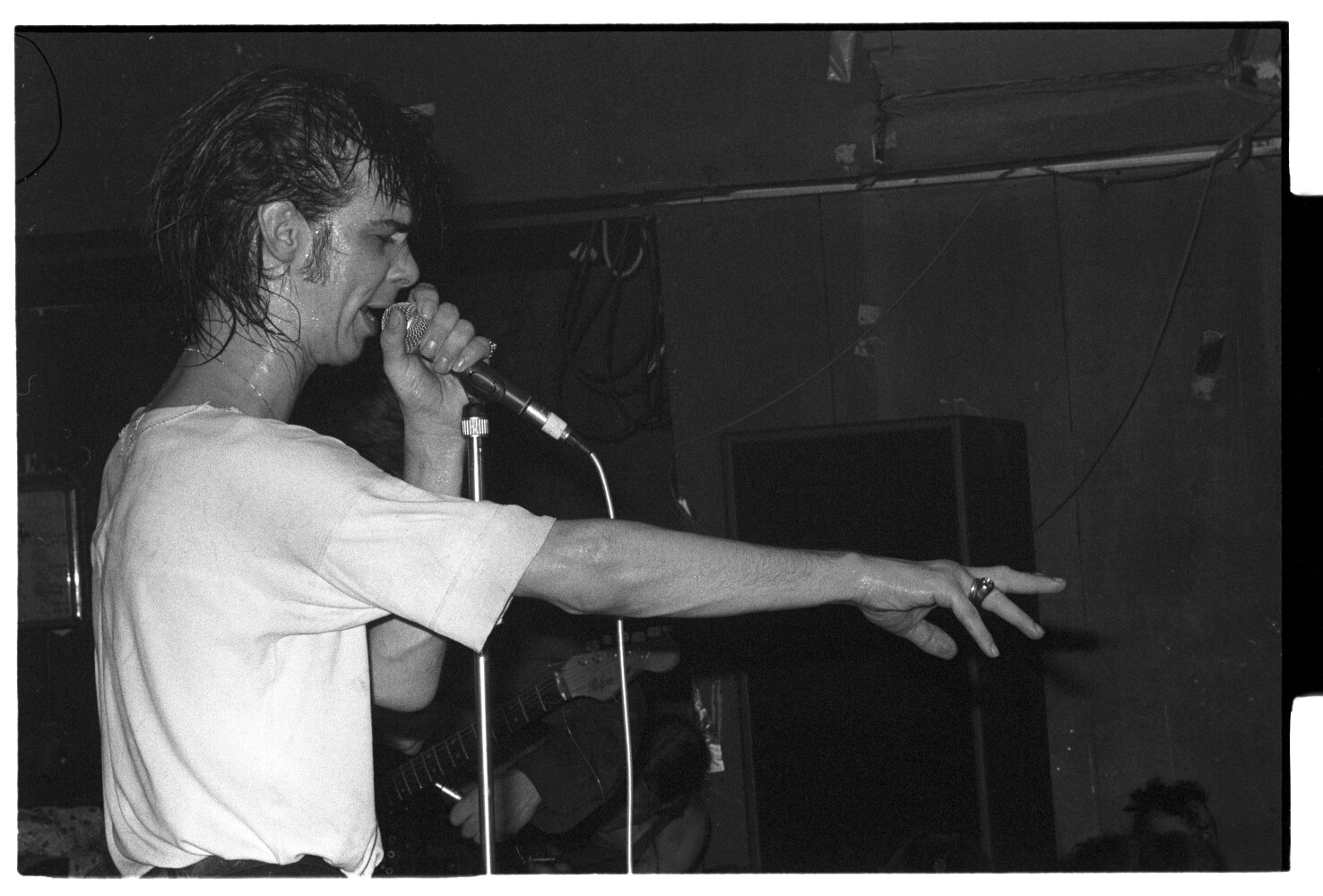 Nick Cave and the Bad Seeds 21.05.1984 II N 5 (Rita Maier / Schwules Museum Berlin RR-P)