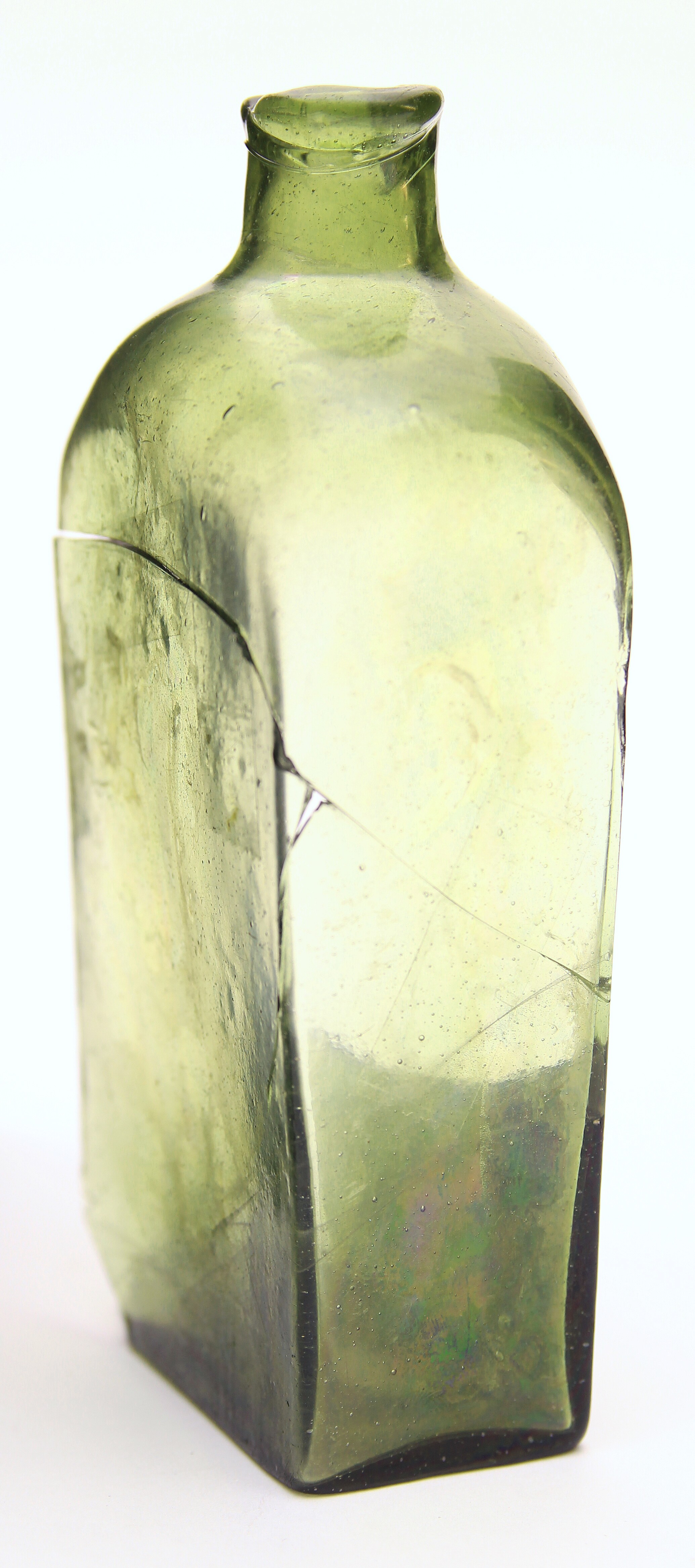 Fragment einer gebauchten Flasche (Stiftung Stadtmuseum Berlin CC BY-NC-SA)
