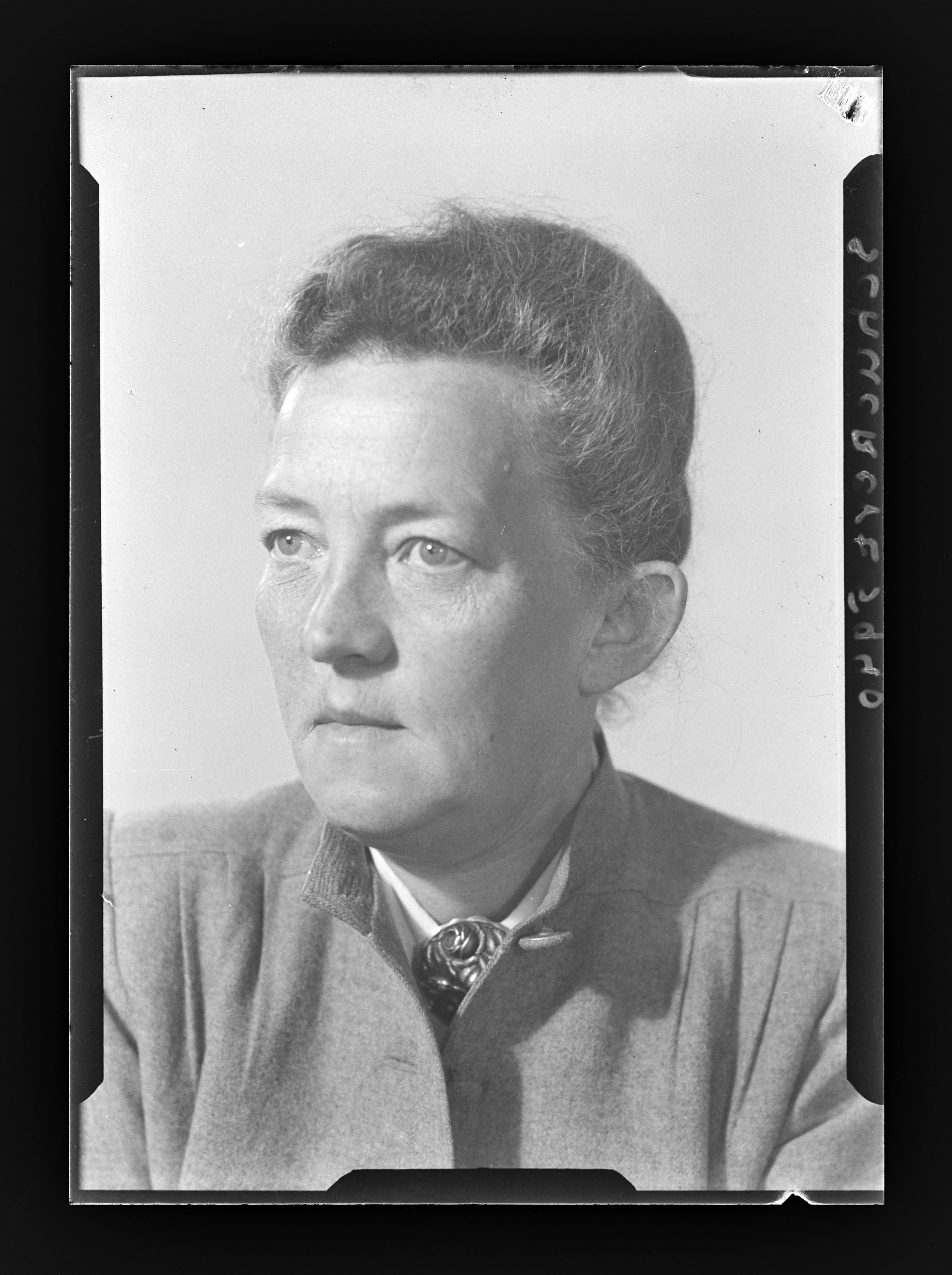 Politikerinnenporträt Margarete Schuckert (1896-1981) (Gerda Schimpf Fotoarchiv CC BY)