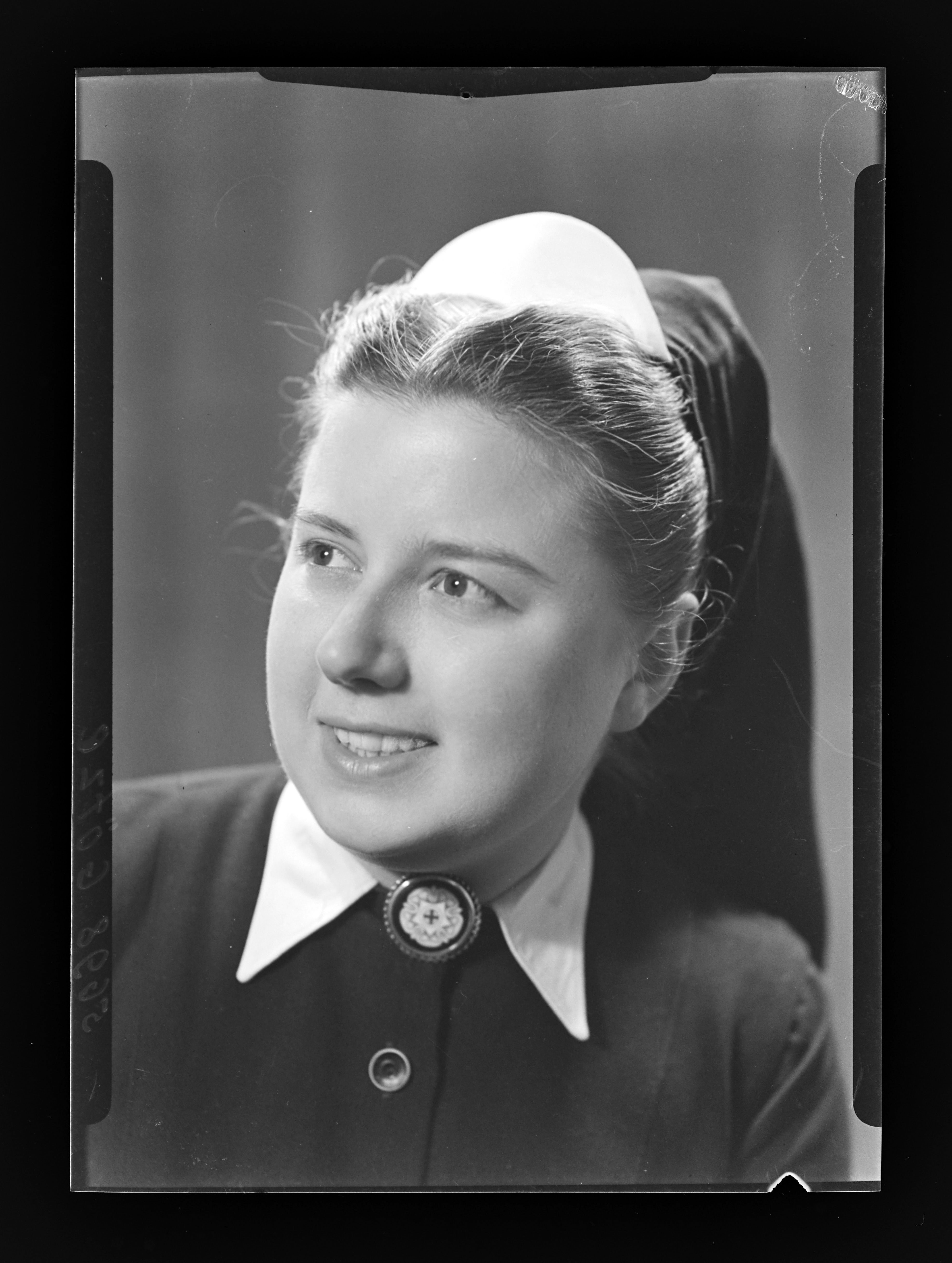 Krankenschwesternporträt Edeltraut (Gerda Schimpf Fotoarchiv CC BY)