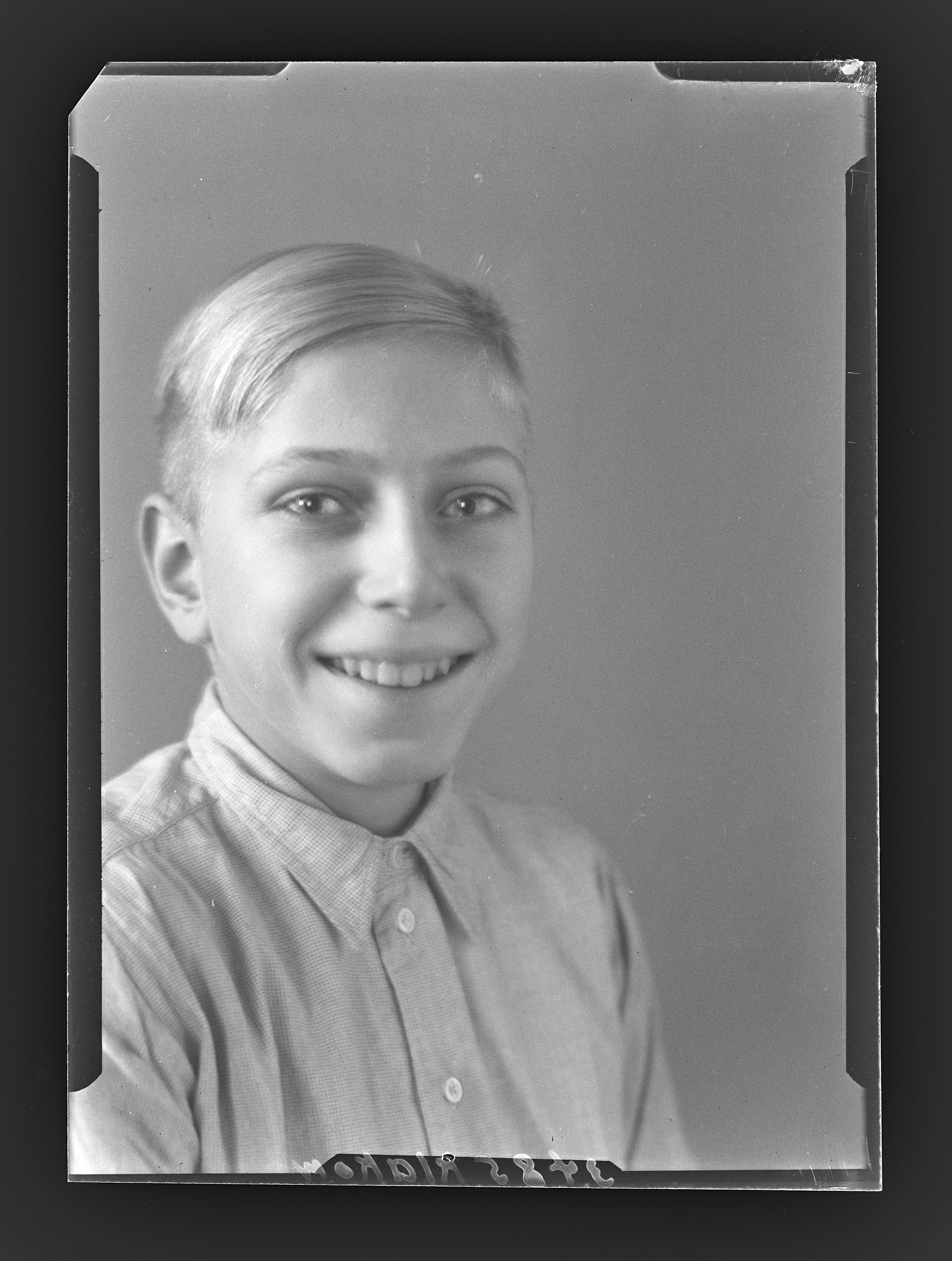 Porträtfotografie Sohn von Hans Klakow (1899-1993) (1) (Gerda Schimpf Fotoarchiv CC BY)