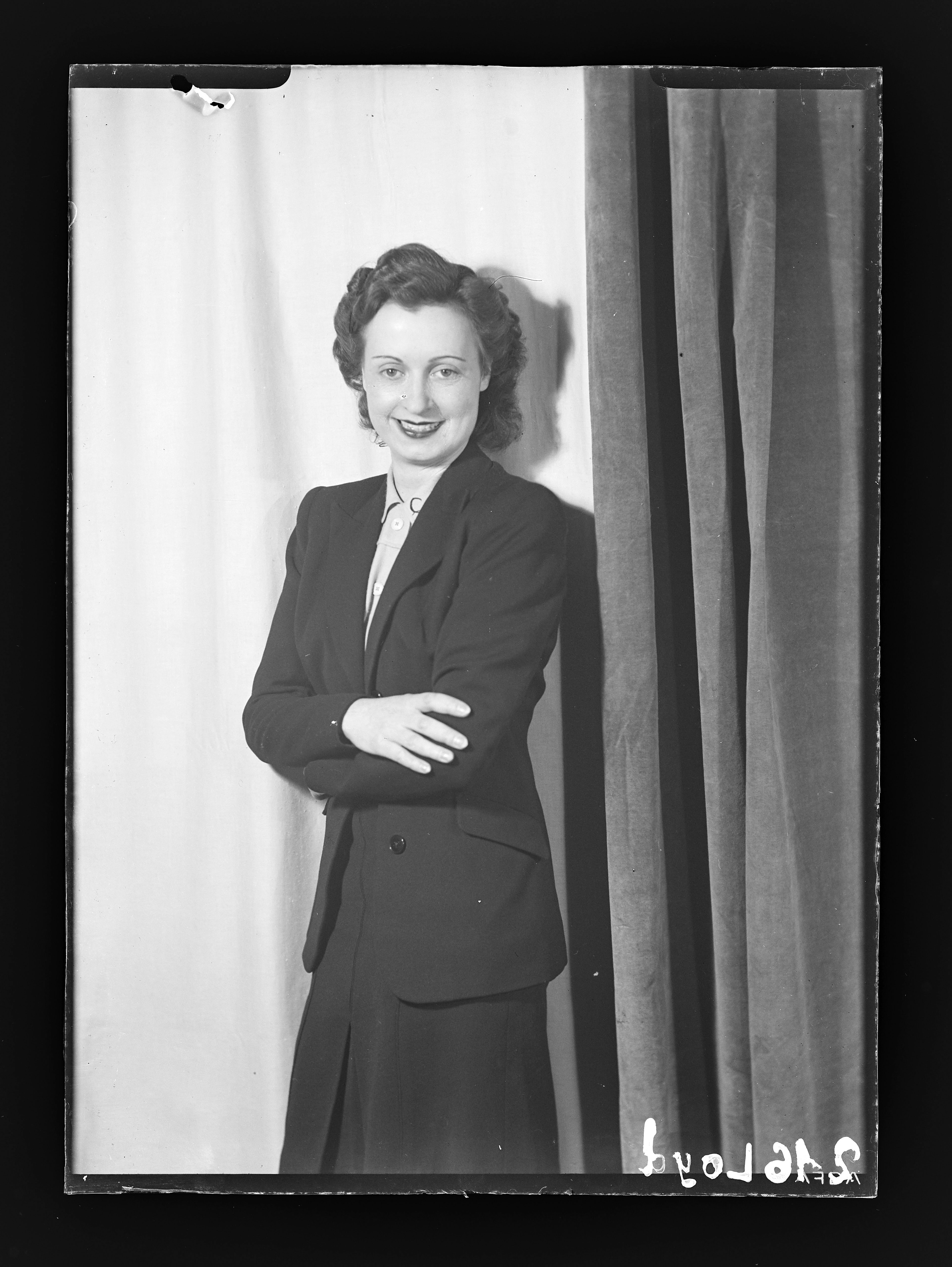 Alliiertenporträt Miss Loyd (1) (Gerda Schimpf Fotoarchiv CC BY)