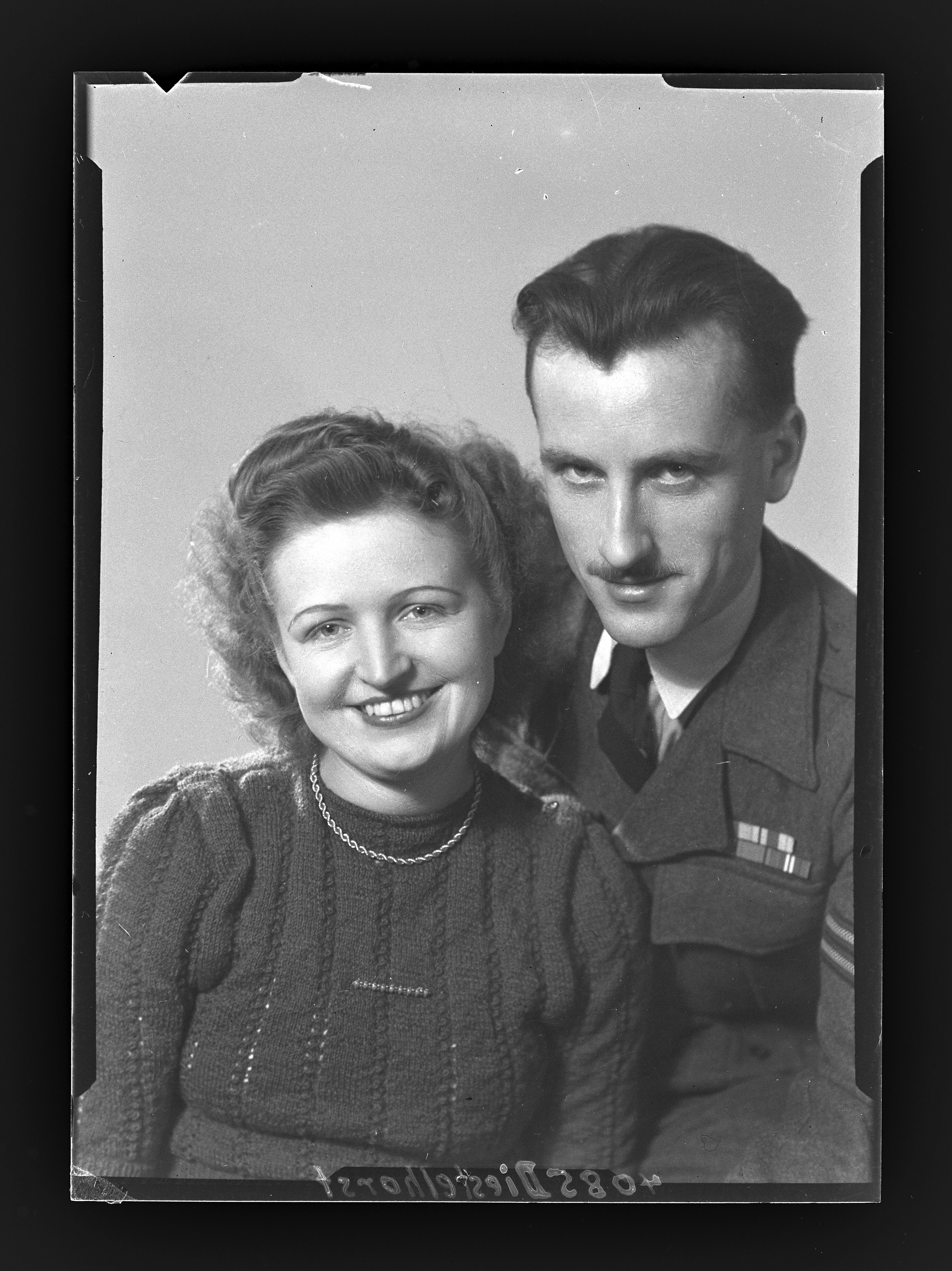 Alliiertenporträt Frau und Herr Distelhorst (2) (Gerda Schimpf Fotoarchiv CC BY)