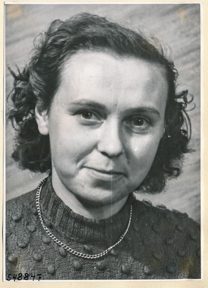 Portrait Frau Großnick; Foto 1954 (www.industriesalon.de CC BY-NC-SA)