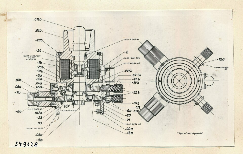 Elektronenmikroskop Zusammenbau, Bild 36; Foto 1954 (www.industriesalon.de CC BY-SA)
