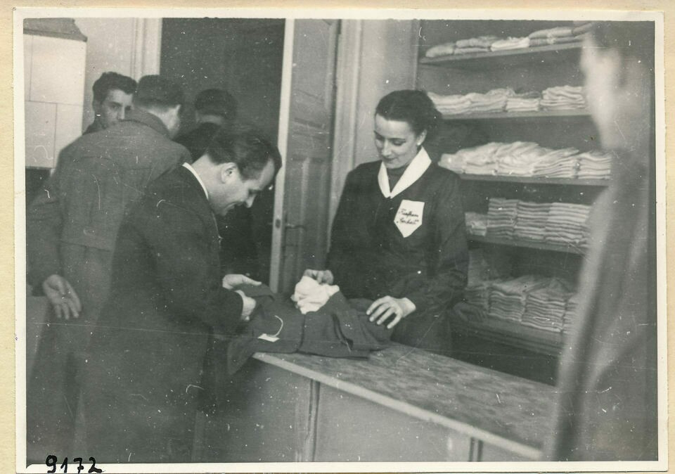 Werk-Konsum, Eröffnung, Bild 3; Foto 1954 (www.industriesalon.de CC BY-SA)