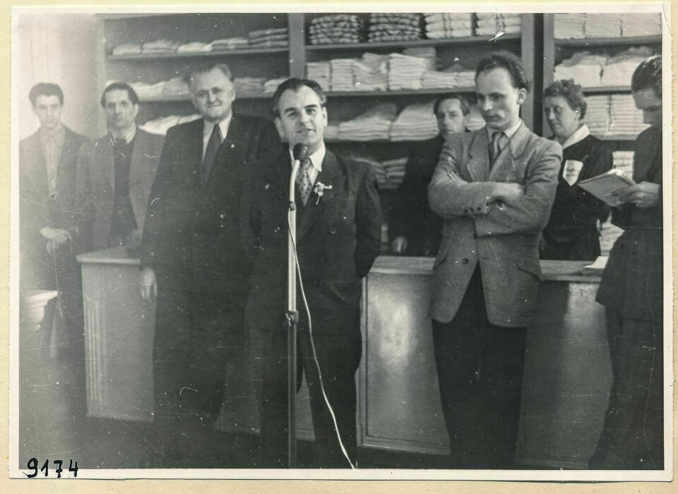 Werk-Konsum, Eröffnung, Bild 5; Foto 1954 (www.industriesalon.de CC BY-SA)
