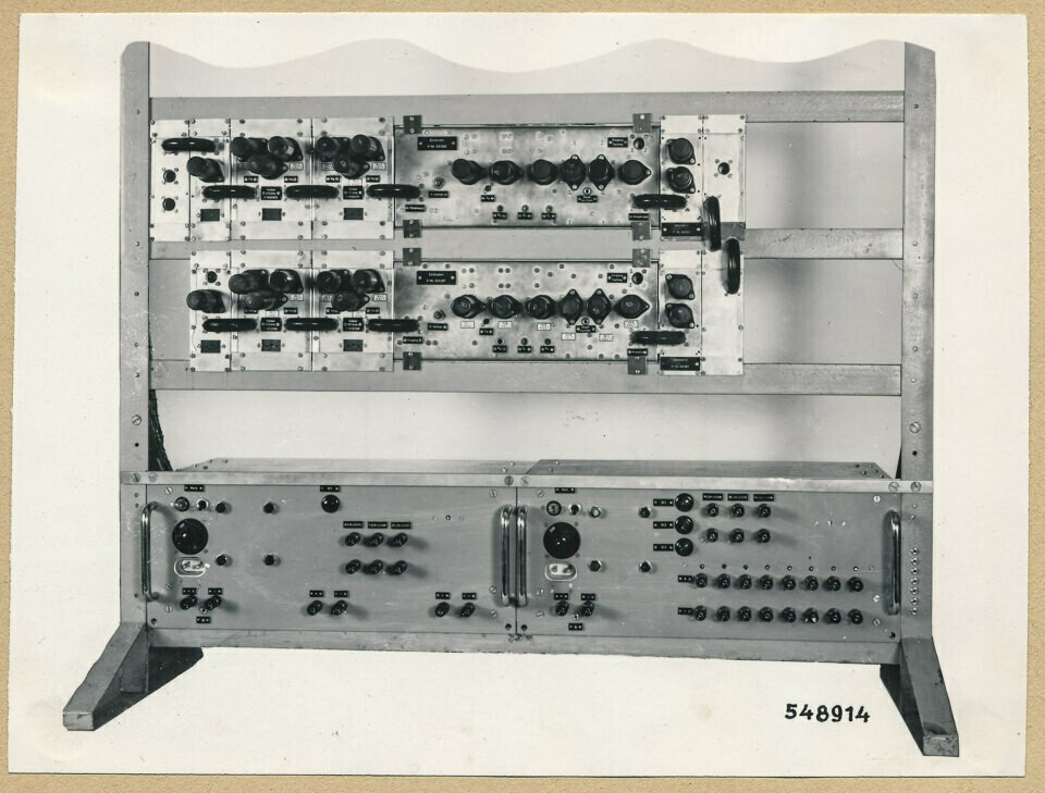 PCM-Gestell, Bild 3; Foto 1954 (www.industriesalon.de CC BY-SA)