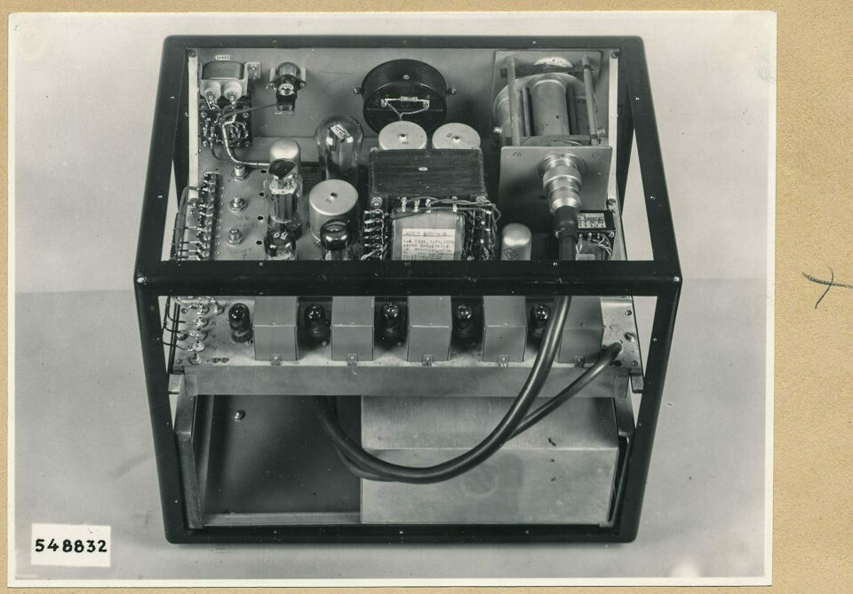 Feldstärkenmessgerät HF 2808a, Draufsicht; Foto 1954 (www.industriesalon.de CC BY-SA)