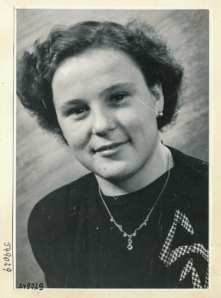 Portrait Frau Brüning; Foto 1954 (www.industriesalon.de CC BY-NC-SA)