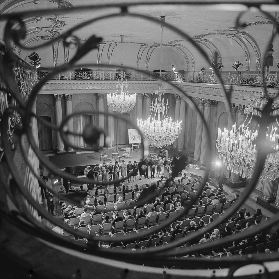 Politische Festveranstaltung im Apollosaal, Staatsoper, 1968. SW-Foto © Kurt Schwarz. (Kurt Schwarz CC BY-NC-SA)