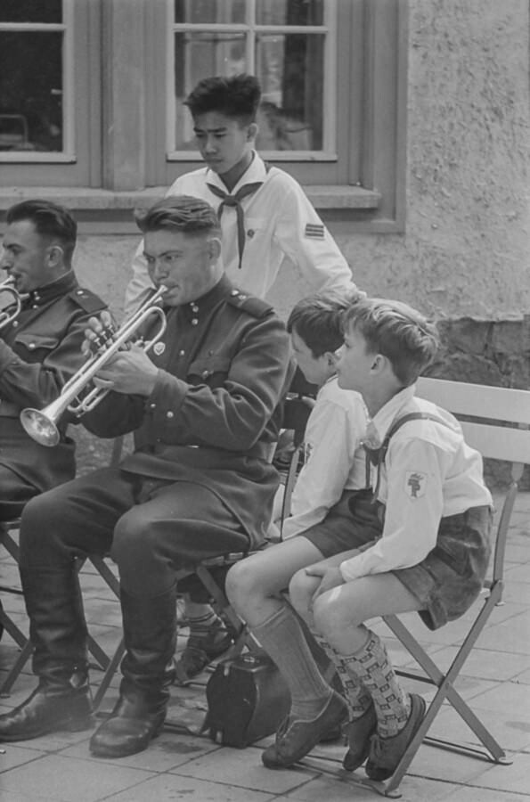 Russ. Trompeter bei Sommerkonzert, 1960er Jahre. SW-Foto © Kurt Schwarz. (Kurt Schwarz CC BY-NC-SA)