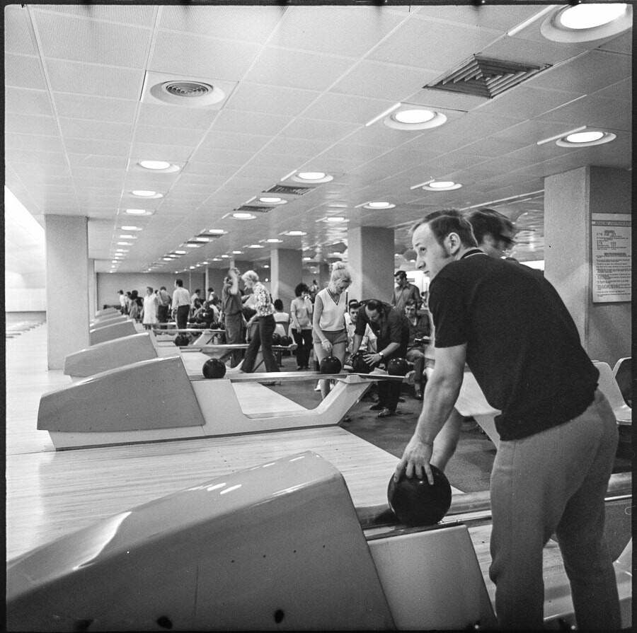 Bowlingzentrum, Bild 1, August 1971. SW-Foto © Kurt Schwarz. (Kurt Schwarz CC BY-NC-SA)
