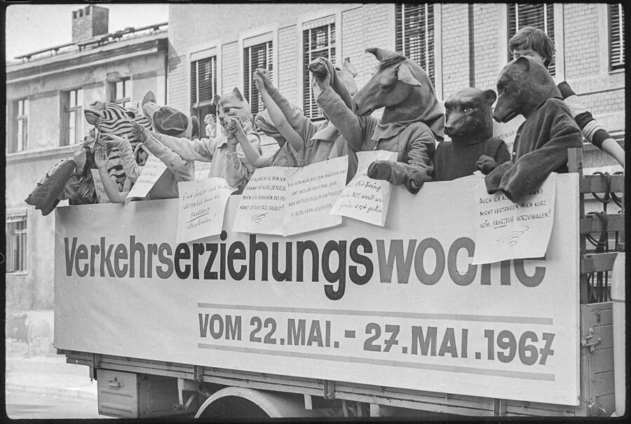 Verkehrserziehungswoche in Köpenick, Bild 3, Mai 1967. SW-Foto © Kurt Schwarz. (Kurt Schwarz CC BY-NC-SA)