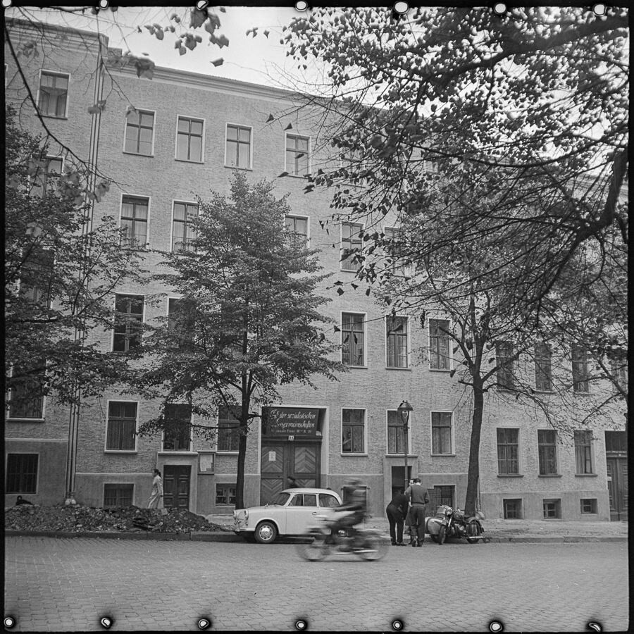 Sozialistische Hausgemeinschaft, Bild 5, Anfang 1960er Jahre. SW-Foto © Kurt Schwarz. (Kurt Schwarz CC BY-NC-SA)