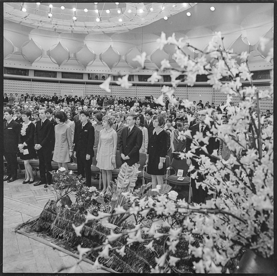 Jugendweihe in Kongresshalle am Alex, Bild 2, März 1969. SW-Foto © Kurt Schwarz. (Kurt Schwarz CC BY-NC-SA)