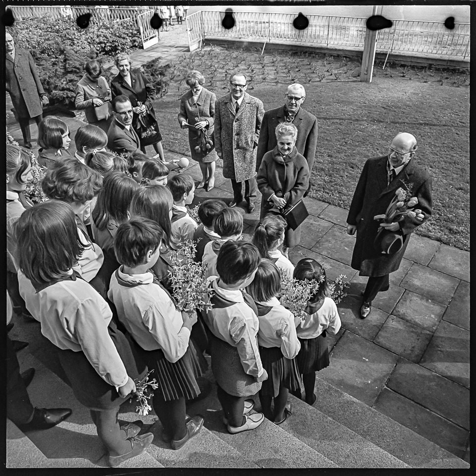Volksentscheid zur neuen Verfassung der DDR am 6. April 1968, Bild 5: Ulbricht, Honecker und Stoph bei der Volksabstimmung. SW-Foto, 06.04.1968 © Kurt Schw (Kurt Schwarz CC BY-NC-SA)